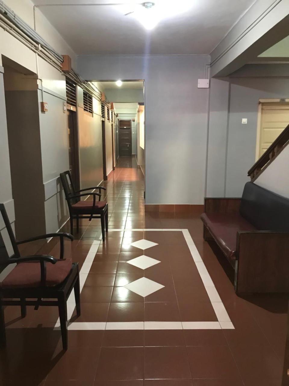 Hotel Satkar Cafeteria Белгаум Экстерьер фото